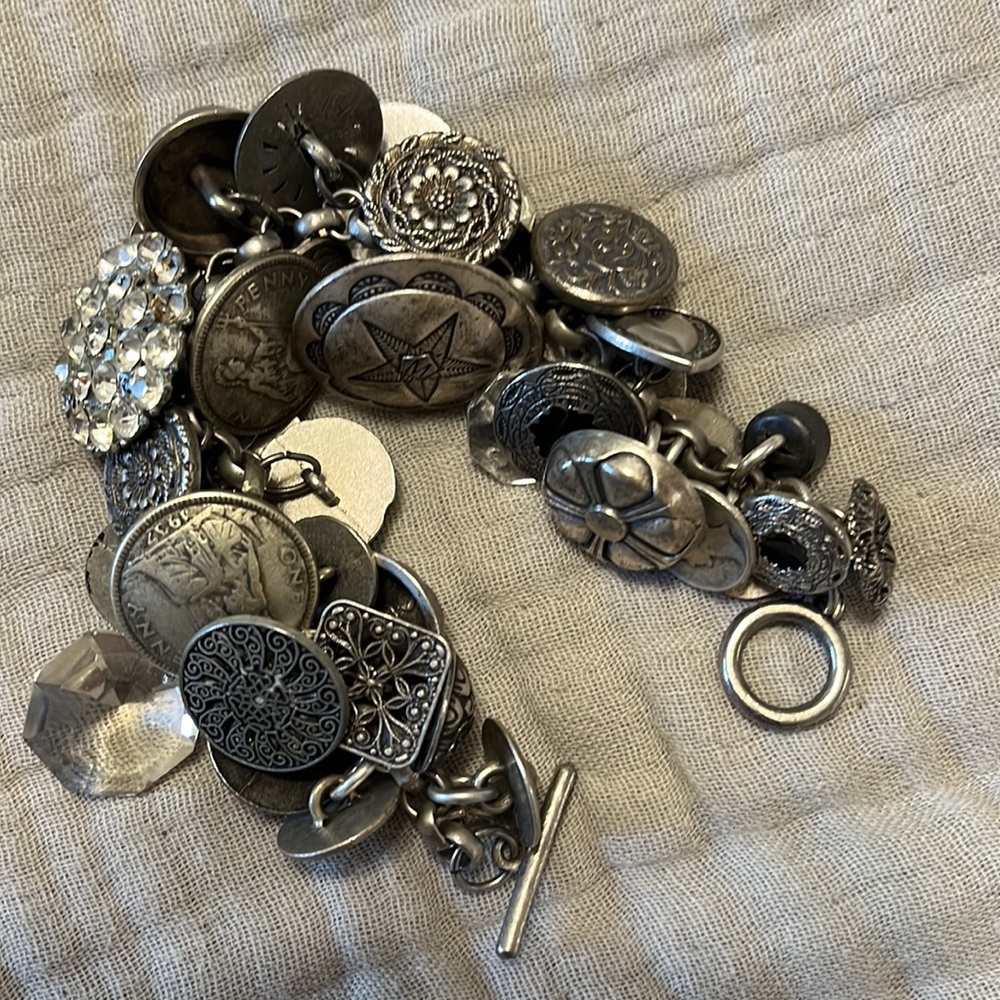 2 of a kind vintage button bracelet